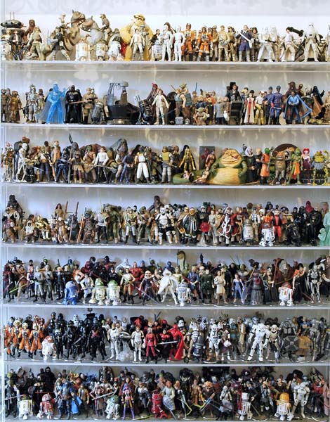 World's largest Star Wars figure collection, currently $8k in online auction.