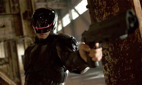RoboCop (2014)... thank-you for your cooperation, citizen.