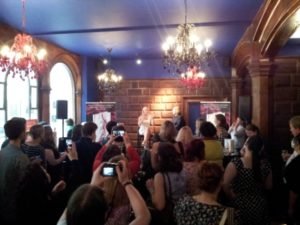 Deborah_Harkness_and_Fans