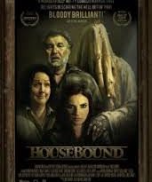 Housebound (2014) (a film review by Mark R. Leeper).