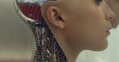 Ex Machina (2015) film review by Mark R. Leeper.