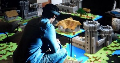 Minecraft Hololens: get an amazing look at the first major virtual reality game!