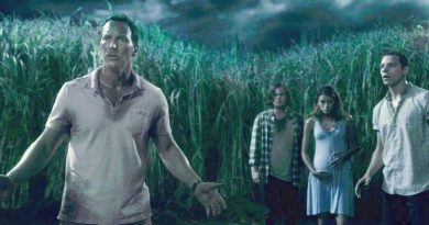 Stephen King and Joe Hill seed some horror for Netflix in, 'In The Tall Grass' (trailer).