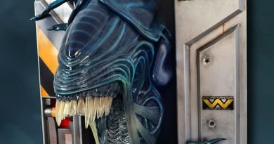 Alien Queen wall sculpture (merch news).