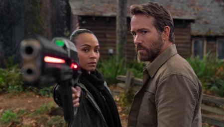 The Adam Project (new Netflix scifi movie: 2nd trailer).