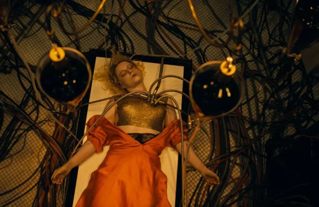 The Bride! Maggie Gyllenhaal Raises the Dead (and the Budget) - horror film trailer.