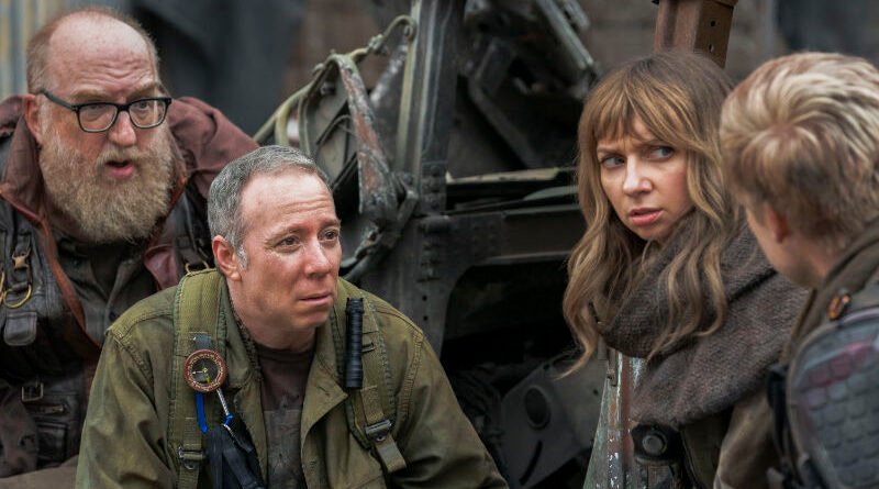 Stuart Fails To Save The Universe (Big Bang spin-off TV series: trailer).