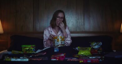 Teenage Sex and Death at Camp Miasma (horror film: trailer).